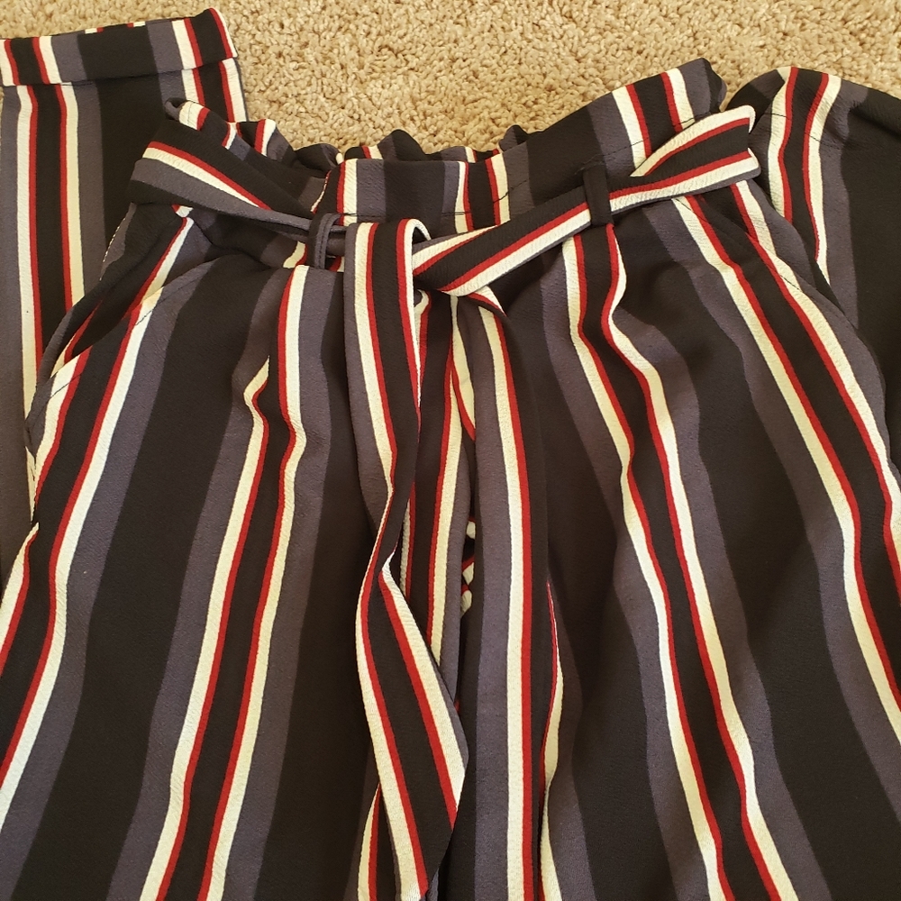 Pants with beautiful shapes